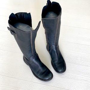 Born Leather boots